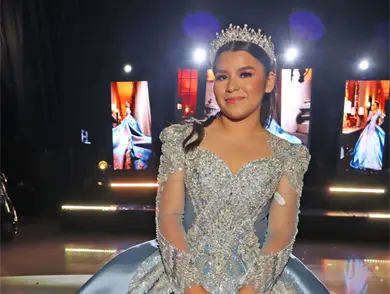 Danna Romina celebra con fiesta romántica