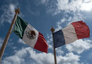 Celebran 200 años de relaciones diplomáticas