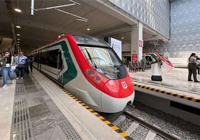 Entra en operación tren al AIFA para pasajeros