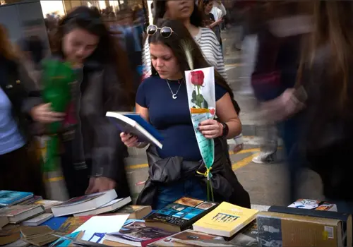 La Nobel Han Kang leyó en las calles
