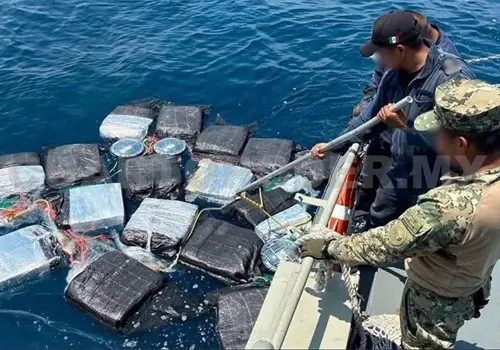 Aseguran 904 kilos de cocaína en alta mar