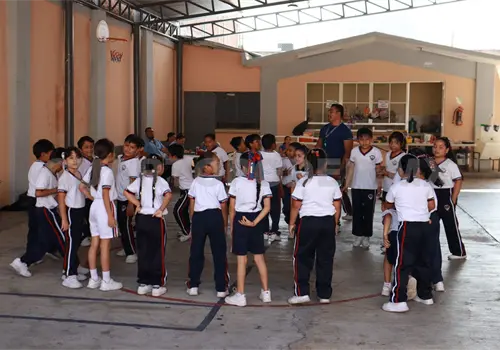 Algunas escuelas tendrán megapuente
