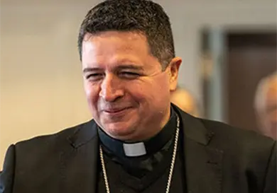 León XIV nombra a exinmigrante como obispo