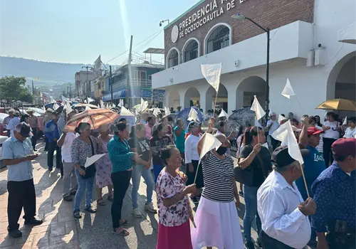 Marchan por la paz y apoyos para el campo