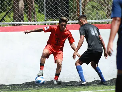 Ice Cars FC no suelta el liderato general