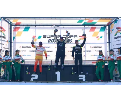 El Árabe Racing Team domina fecha 4 en León