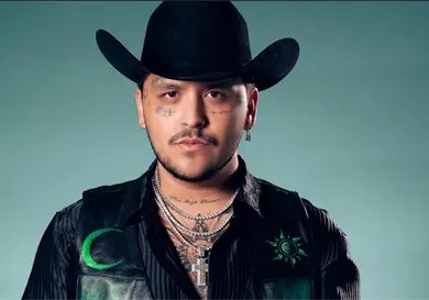 Nodal cambia de nombre a “El Forajido”