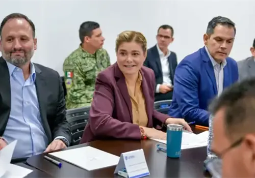 Gobernadora se reúne con Mesa de Construcción de Paz