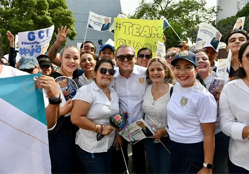 Ratifica Oswaldo Chacón su interés de seguir al frente