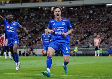 Huiqui pone a Cruz Azul a soñar con la décima
