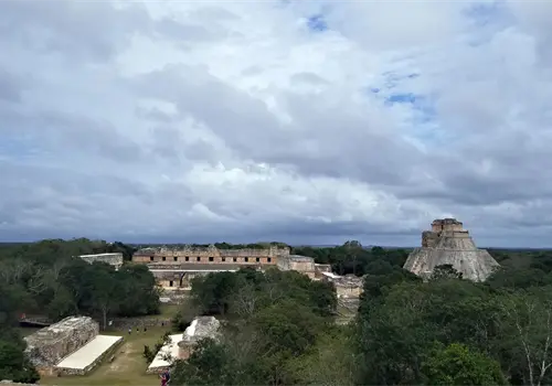 Conoce la zona arqueológica de Uxmal