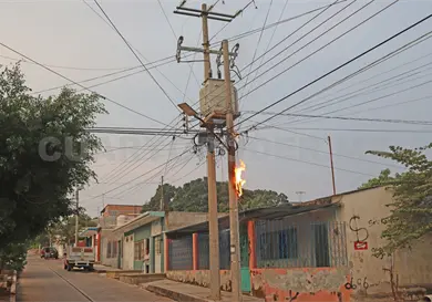 Sistema de distribución eléctrica colapsado Sistema de distribución eléctrica colapsado