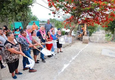Inician más de 400 metros de pavimentación
