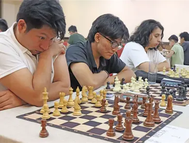 Pérez gana Torneo del 50 Aniversario de Cuarto Poder