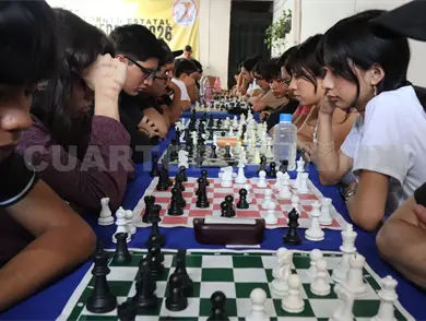 Rufino ilumina torneo de Antorcha Campesina