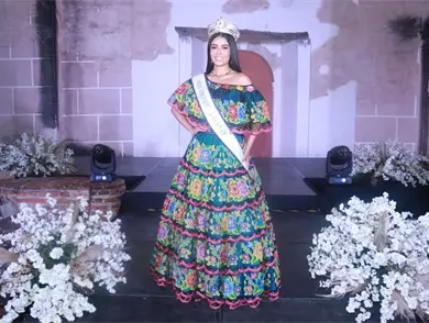 Vestida de Chiapas, tejida de valentía