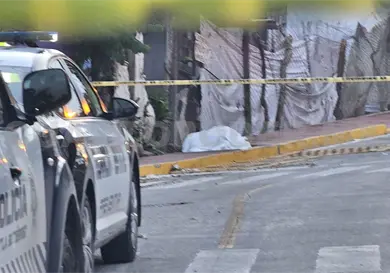 Lo asesinan a balazos en plena vía pública