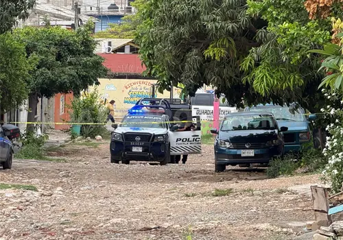Mujer se ahorca con una soga en su casa