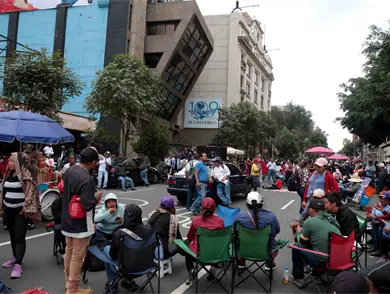 Segob pide a CNTE levantar plantón