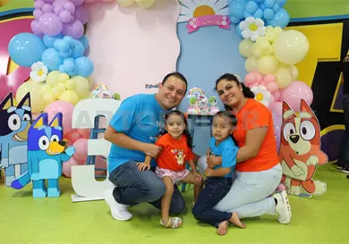 Tres años de aventuras para Camila Tres años de aventuras para Camila