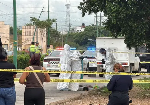 Unidad de carga aplasta y mata a adulto mayor