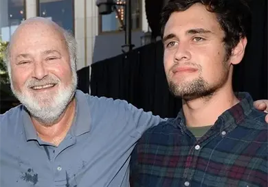 Nick Reiner exige dinero de sus padres
