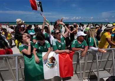 Mexicanos en EE. UU. celebran triunfo del Tri