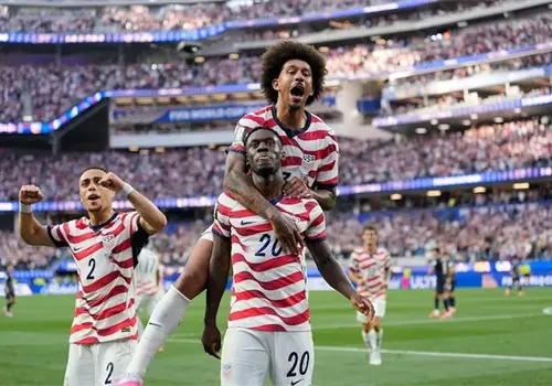 Estados Unidos golea a Paraguay