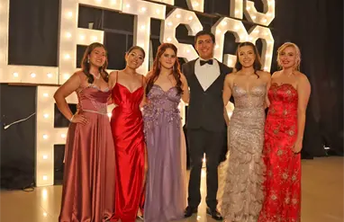 Generación 45 hace su último pase de lista