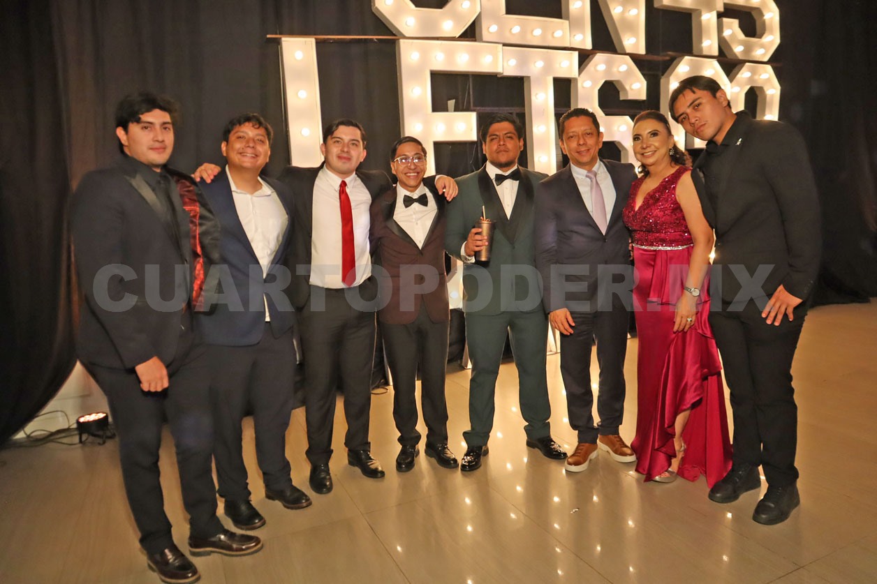 Generación 45 hace su último pase de lista