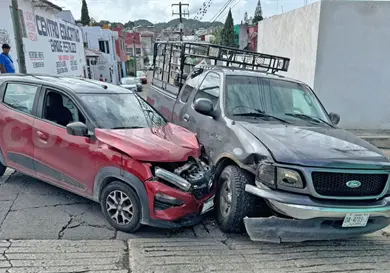 Encontronazo en un cruce de calles