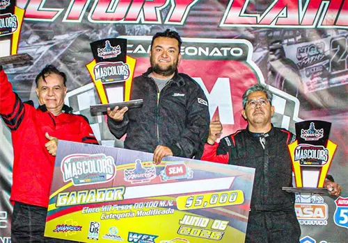 Se llevan la gloria en la pista de arcilla