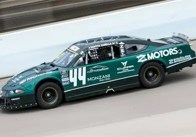 Santos Zanella valora su Top 10 en Nascar