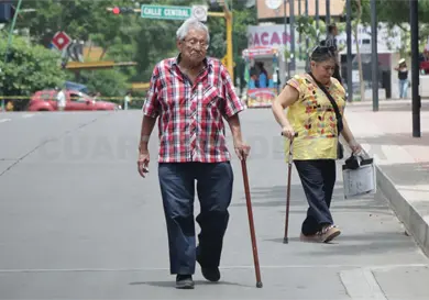 Vejez: la vida entre el maltrato y abandono social