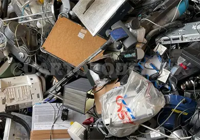 Recolectan 1.5 toneladas de basura electrónica