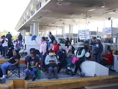 Cumple CNTE 15 días de huelga y realiza protestas