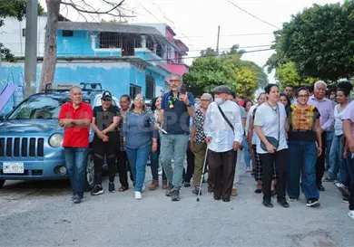 Inicia Ángel Torres pavimentación de una calle más en Tuxtla