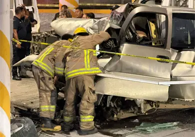 Dormita al volante y se estampa en paredón