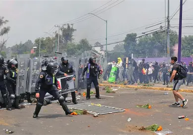 Abiertas, 8 carpetas por el caos del bloque negro