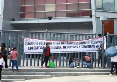 Piden a docentes no afectar más a los trabajadores