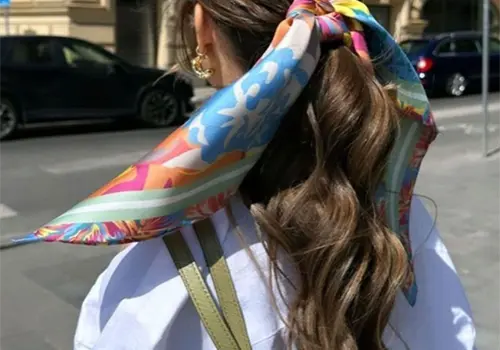 Como elevar tu outfit con un pañuelo