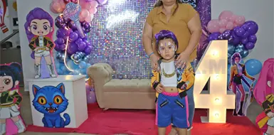 Daritza Isabel, un cumpleaños muy k-pop Daritza Isabel, un cumpleaños muy k-pop