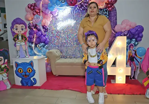 Daritza Isabel, un cumpleaños muy k-pop