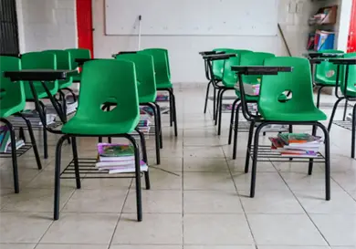 Dejan sin clases en tres estados