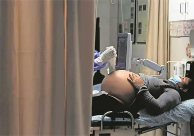 CNDH emite recomendación a unidad médica de Pemex