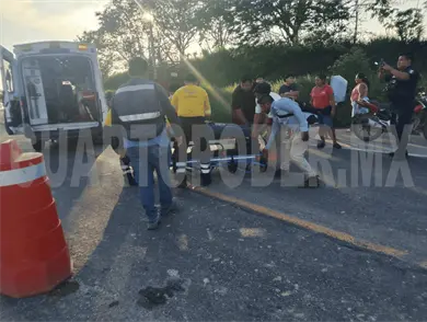 Arrollan a motorista y fallece en hospital