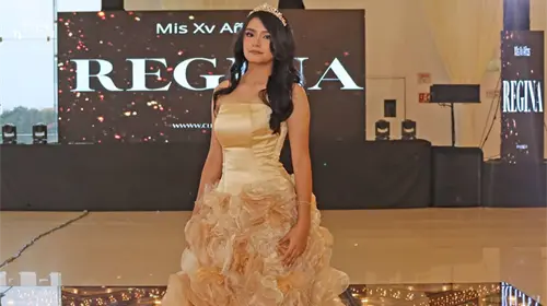 Los soñados XV años de Regina