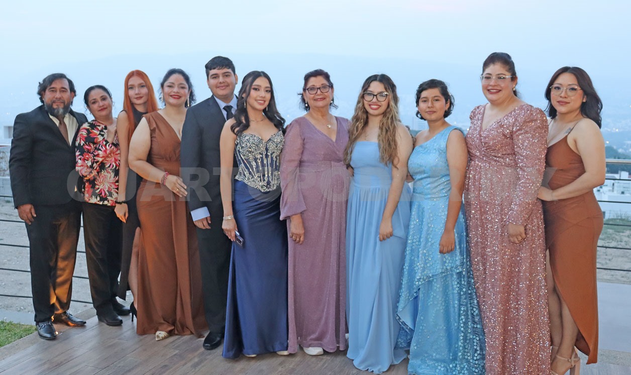 Los soñados XV años de Regina