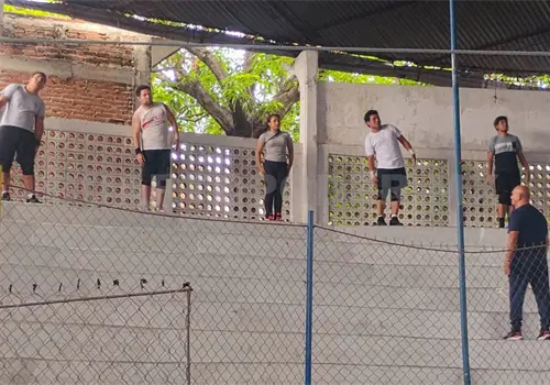 Aplican examen para nuevos profesionales