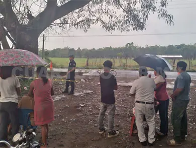 Muere luego de ser chocada su moto por alcance